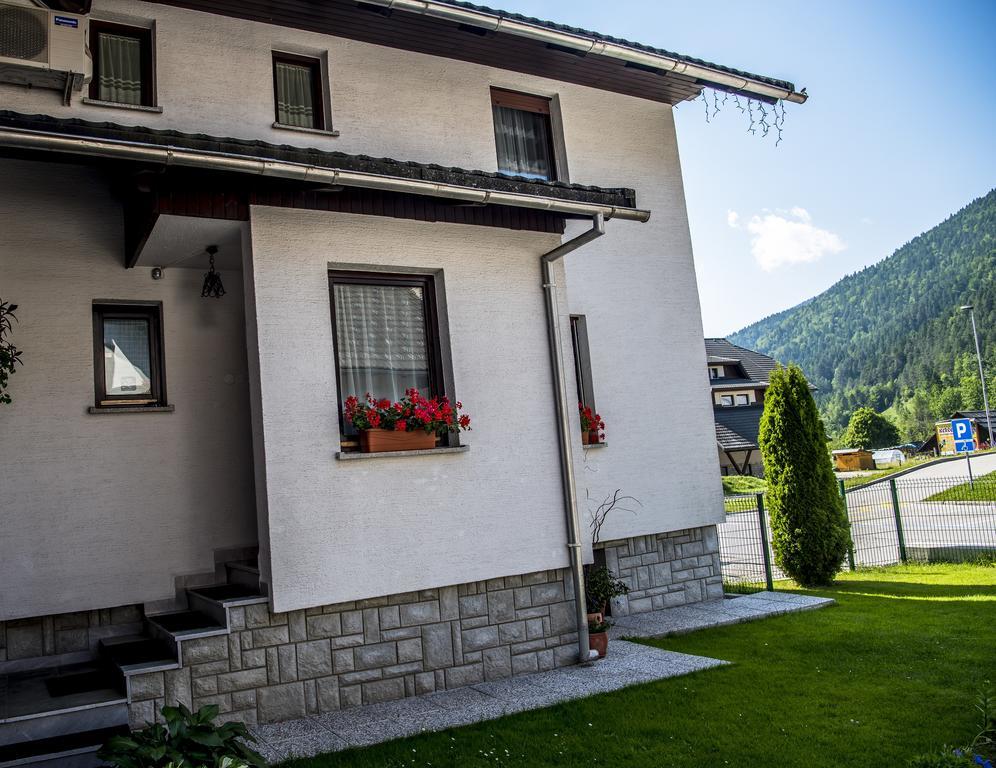 Apartments And Holiday Home Grohar Кранська Гора Екстер'єр фото